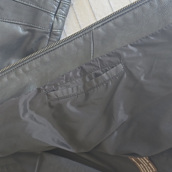 Cropped leather jacket - Picture 7 of 15